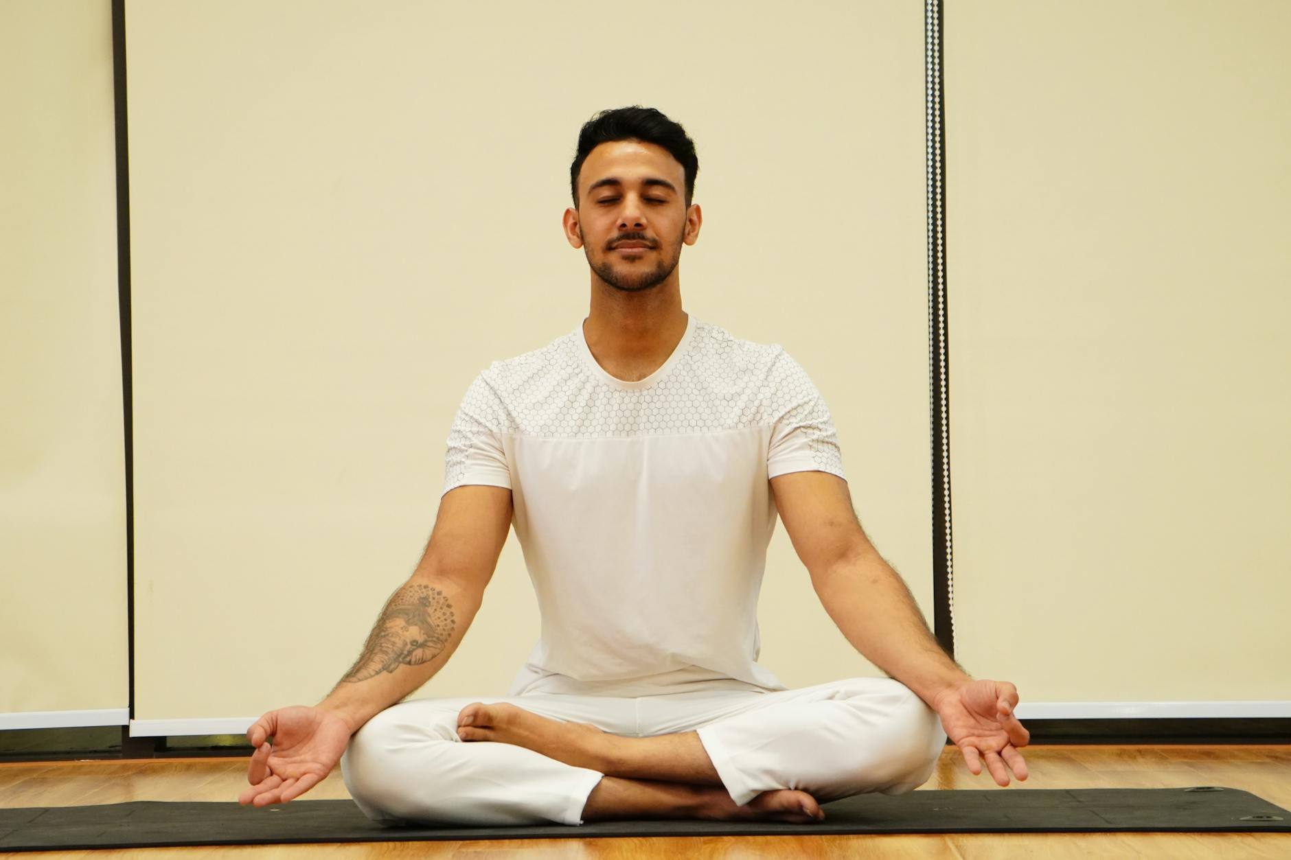 India Debuts AI Yoga Posture Tool and In-Flight Wellness Protocol
