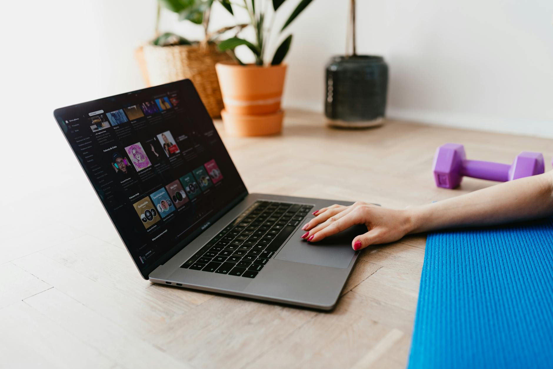 Online Yoga Enrollment Hits Record High in 2026 as Hybrid Practice Goes Global