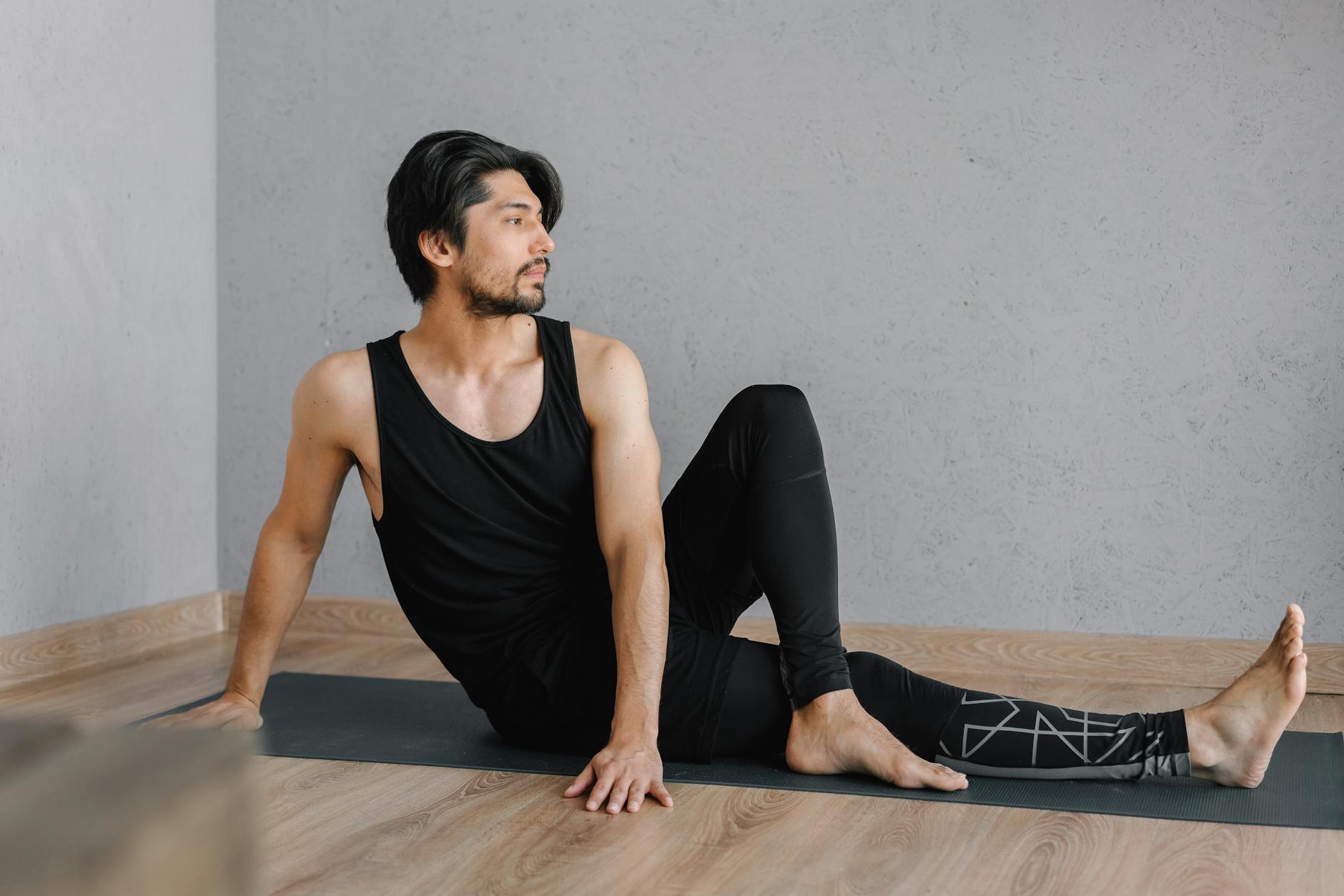 Yin Yoga: A Complete Guide to Stillness and Deep Stretching
