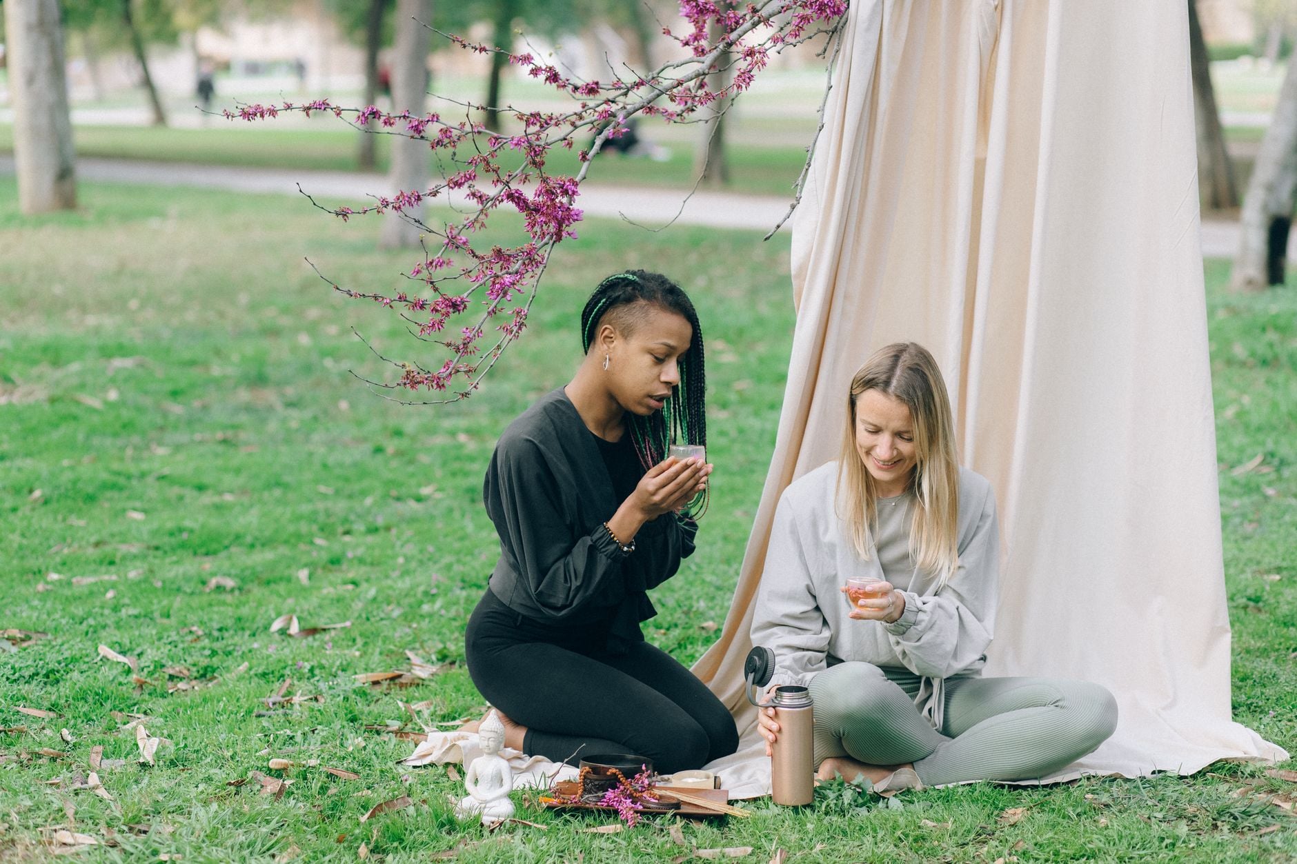 Spring Detox: Ayurvedic Yoga Practices to Refresh Your Body This Season
