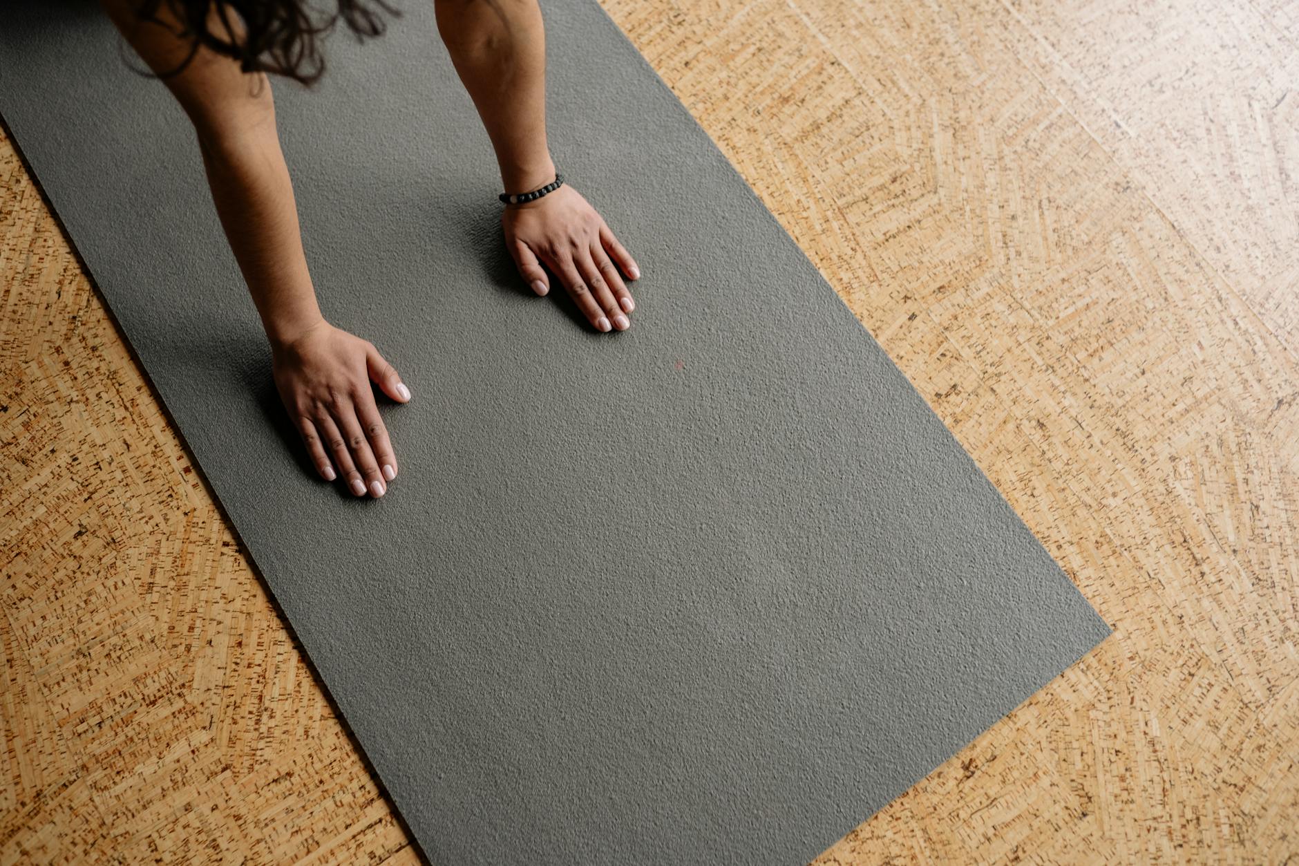 Vinyasa Flow for Beginners: Building Blocks and Your First Sequence